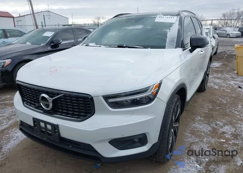 2021 Volvo Xc40 T5 R-Design from USA, damaged, VIN YV4162UM3M2617296